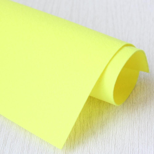 Фетр жесткий корейский 1.2 мм 807 (33x53 см) цвет люминисцентно-желтый