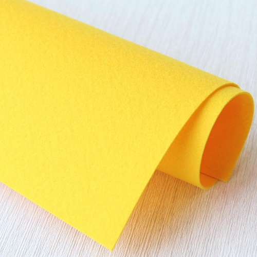 Фетр жесткий корейский 1.2 мм 821 (33x53 см) цвет темно-желтый