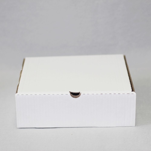 Коробка самосборная гофро (25х25х8 см) цвет белый 2