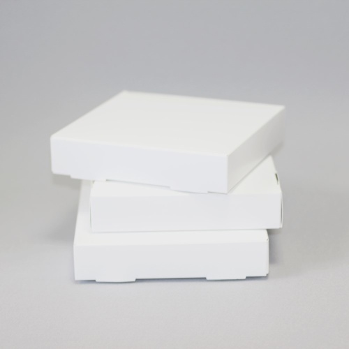 Коробка самосборная гофро (20х20х4 см) цвет белый 2