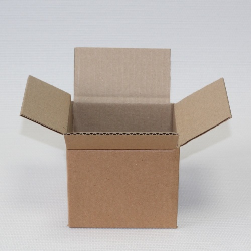 коробка четырехклапанная (11.5x11x10 см) цвет бурый