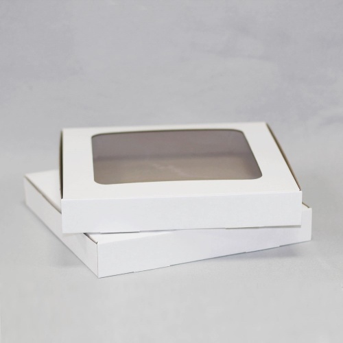 Коробка упаковочная с окошком (30х30х4.5 см) самосборная цвет белый (5)