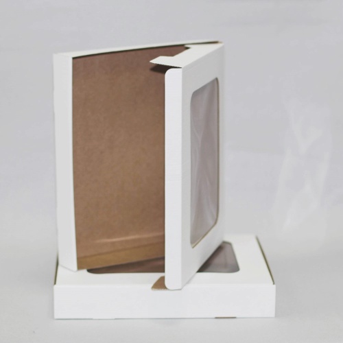 Коробка упаковочная с окошком (30х25х4.5 см) самосборная цвет белый (3)